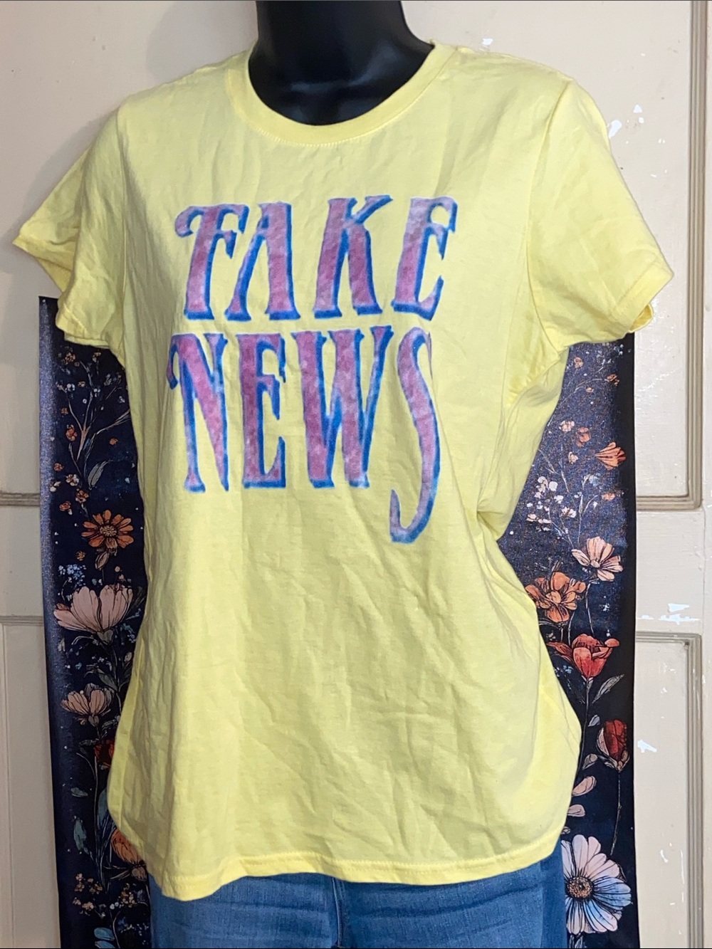 FAKE NEWS LEMON T-SHIRT Liberal Hilarious